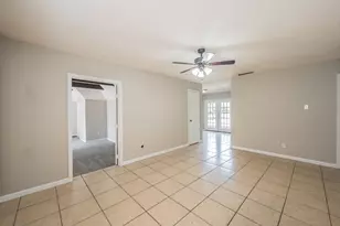 3029 Montclair Pl, Denton, TX 76209 - Photo 3