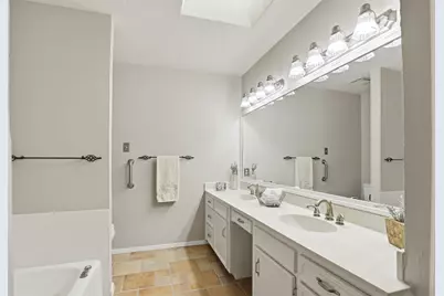 22 Doral Court, Pantego, TX 76013 - Photo 5