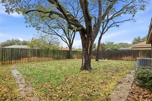 22 Doral Ct, Pantego, TX 76013 - Photo 17