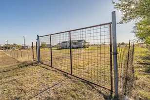 1080 Crow Ln, Terrell, TX 75161 - Photo 27