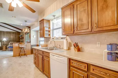 206 Laura Drive, Burleson, TX 76028 - Photo 17