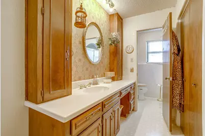 206 Laura Drive, Burleson, TX 76028 - Photo 23