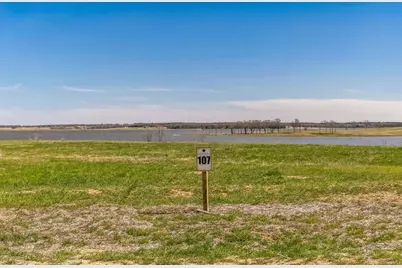 220 Lakeshore Lane, Windom, TX 75492 - Photo 11