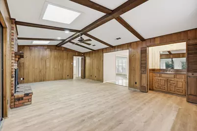 2505 Oak Manor Court, Arlington, TX 76012 - Photo 7