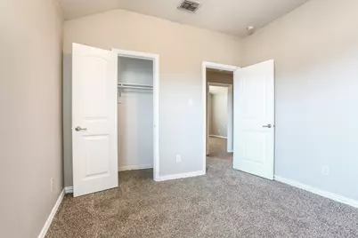 703 Woodcrest Drive, Ennis, TX 75119 - Photo 13