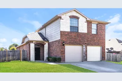 703 Woodcrest Drive, Ennis, TX 75119 - Photo 3