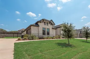 704 Toby Trl, Mansfield, TX 76063 - Photo 5