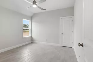 2001 Forest Bridge Dr, Azle, TX 76020 - Photo 27