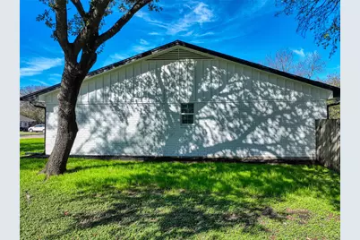 111 Kay, Robinson, TX 76706 - Photo 35