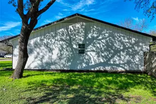 111 Kay, Robinson, TX 76706 - Photo 35