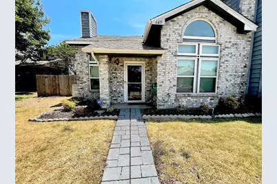 6419 Valleybrooke Court, Arlington, TX 76001 - Photo 1