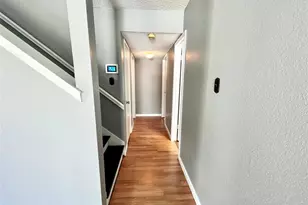 6419 Valleybrooke Ct, Arlington, TX 76001 - Photo 9