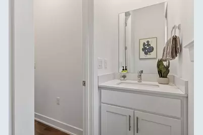 737 N Zang Boulevard #102, Dallas, TX 75208 - Photo 19