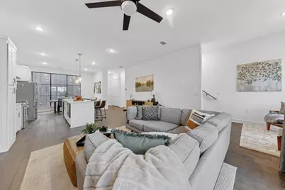 737 N Zang Boulevard #102, Dallas, TX 75208 - Photo 7