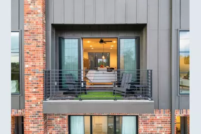 737 N Zang Boulevard #102, Dallas, TX 75208 - Photo 5