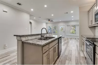 4019 Soloman Drive, Dallas, TX 75212 - Photo 13