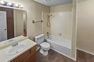 828 Mirabell Ct, Arlington, TX 76015 - Photo 11