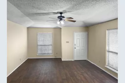 828 Mirabell Court, Arlington, TX 76015 - Photo 3