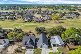 1010 Mustang Trail, Granbury, TX 76049 - Photo 3