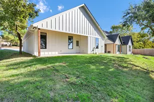 1010 Mustang Trail, Granbury, TX 76049 - Photo 29