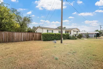 210 W 9th Street, McGregor, TX 76657 - Photo 23