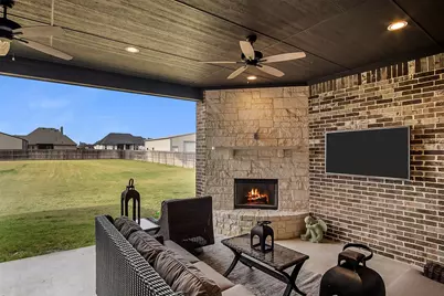 9009 Hidden Pond Street, Justin, TX 76247 - Photo 35