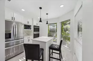 2000 E Branch Hollow Dr, Carrollton, TX 75007 - Photo 11