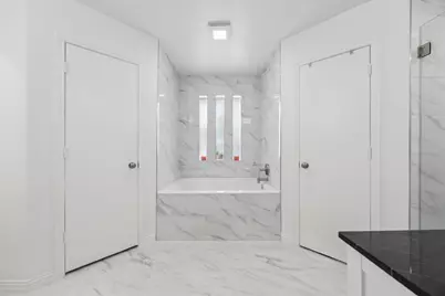 2000 E Branch Hollow Drive, Carrollton, TX 75007 - Photo 17