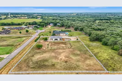 7621 Bruce Road, Aubrey, TX 76227 - Photo 9