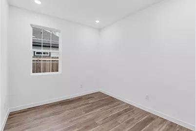 4523 Metropolitan Avenue, Dallas, TX 75210 - Photo 17