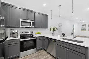 4523 Metropolitan Ave, Dallas, TX 75210 - Photo 7