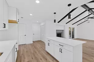 2203 Foxcroft Cir, Denton, TX 76209 - Photo 13