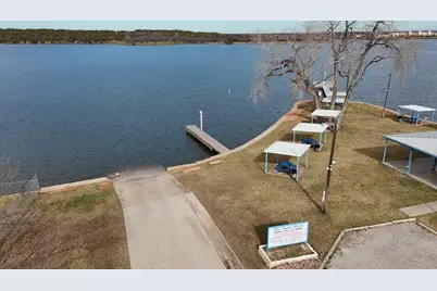 4938 Blue Water Circle, Granbury, TX 76049 - Photo 13