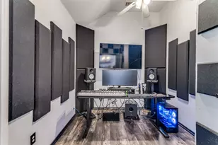 1217 Banks St, River Oaks, TX 76114 - Photo 21