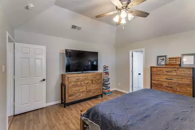 1217 Banks Street, River Oaks, TX 76114 - Photo 23