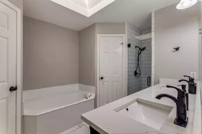 1217 Banks Street, River Oaks, TX 76114 - Photo 27