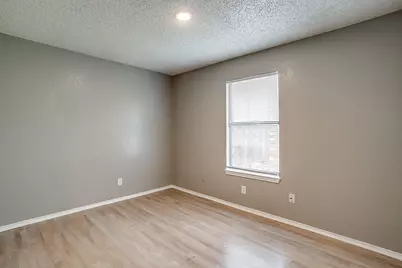 312 Briar Circle W, Crowley, TX 76036 - Photo 15