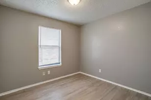 312 Briar Circle W, Crowley, TX 76036 - Photo 13