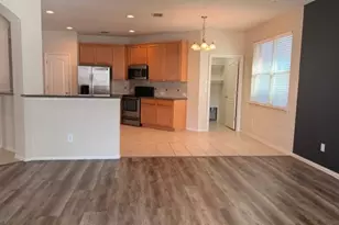 14613 Crystal Lk Dr, Little Elm, TX 75068 - Photo 5