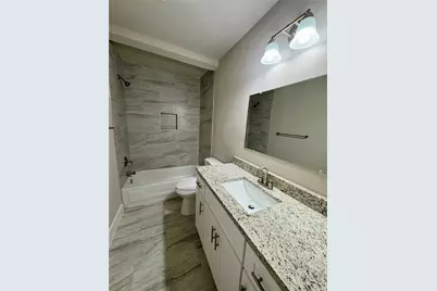 915 Hartsdale Drive, Dallas, TX 75211 - Photo 17