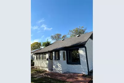 915 Hartsdale Drive, Dallas, TX 75211 - Photo 1