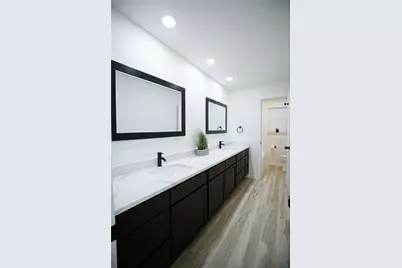 2409 Sunset Lane, Burleson, TX 76028 - Photo 13