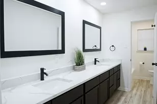 2409 Sunset Ln, Burleson, TX 76028 - Photo 13