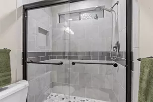 6318 Amicable Dr, Arlington, TX 76016 - Photo 19