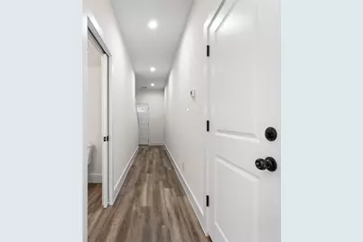 501 N Moore Street, Dallas, TX 75203 - Photo 3