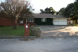 2510 SE 5 1/2 St, Mineral Wells, TX 76067 - Photo 1