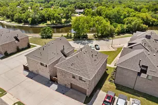 744 Patriot Ln, Irving, TX 75060 - Photo 39