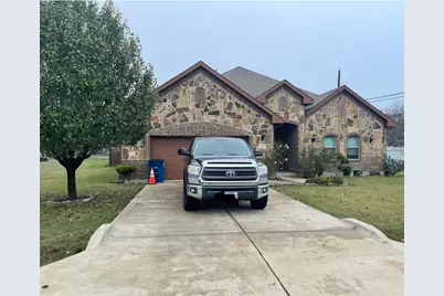 225 S Overlook Drive, Red Oak, TX 75154 - Photo 1