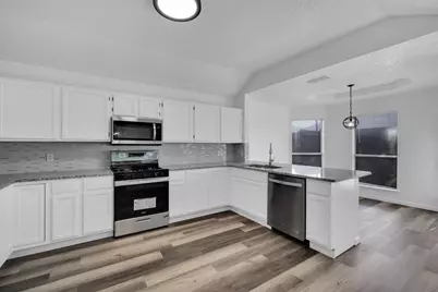 408 Wolfe Street, Cedar Hill, TX 75104 - Photo 7