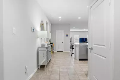 633 Whitecomb, Fort Worth, TX 76247 - Photo 5